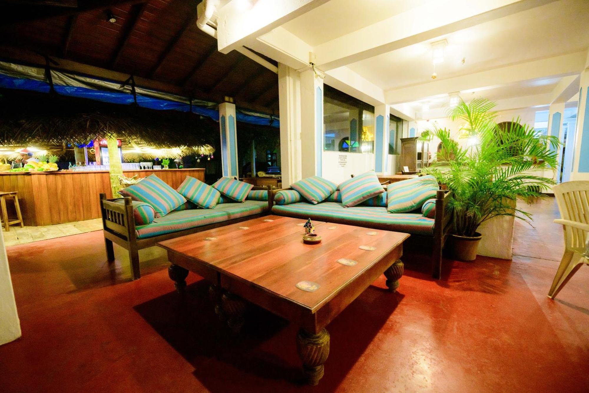 Royal Beach Hotel & Restaurant Hikkaduwa Exterior foto