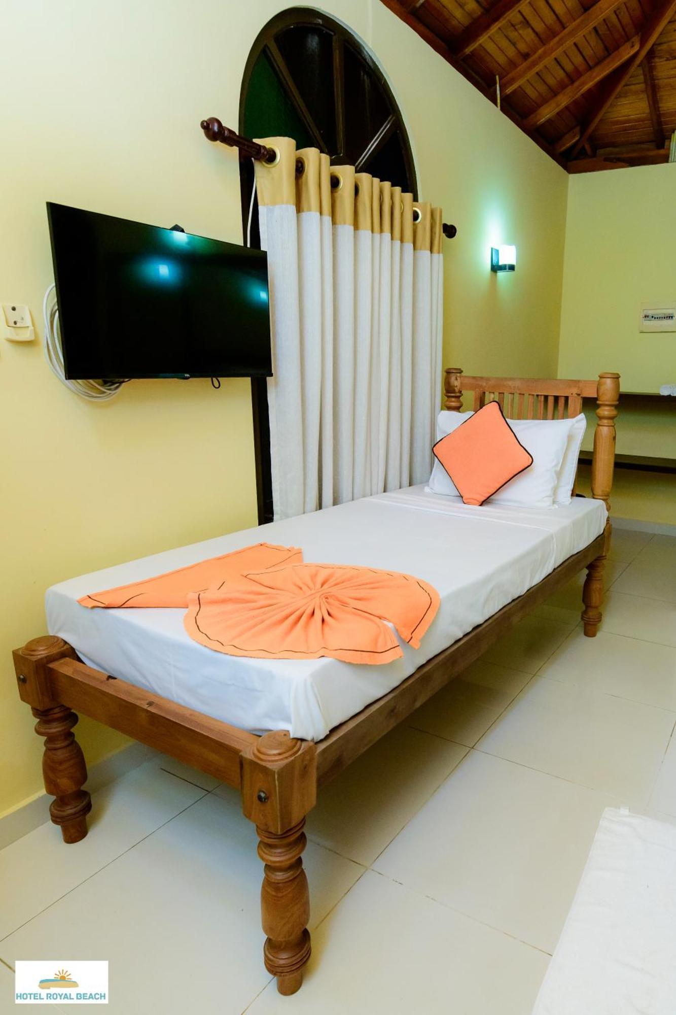 Royal Beach Hotel & Restaurant Hikkaduwa Exterior foto