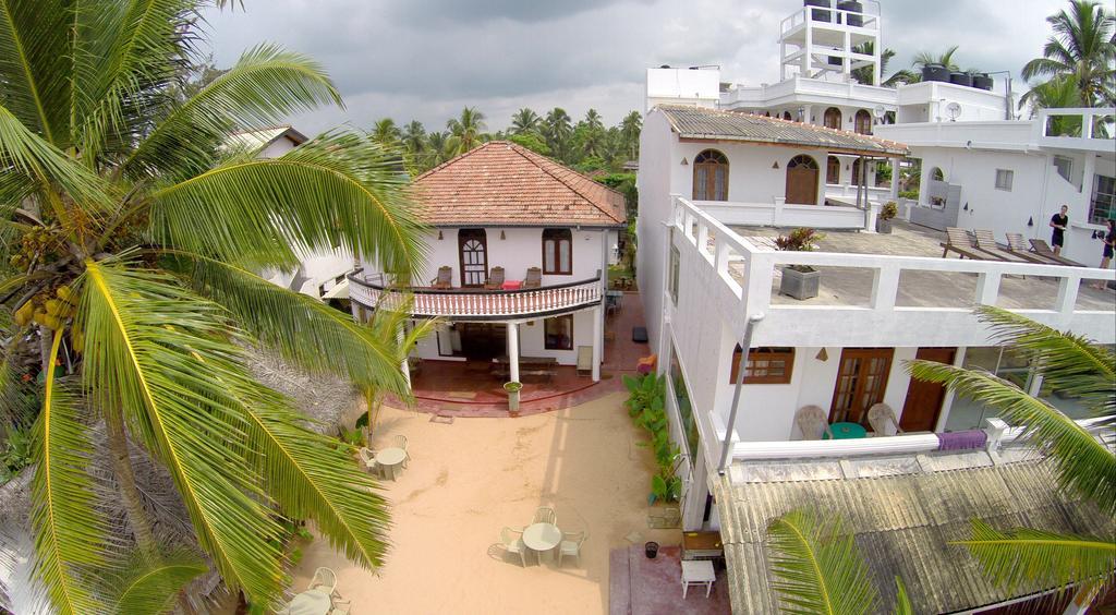 Royal Beach Hotel & Restaurant Hikkaduwa Exterior foto